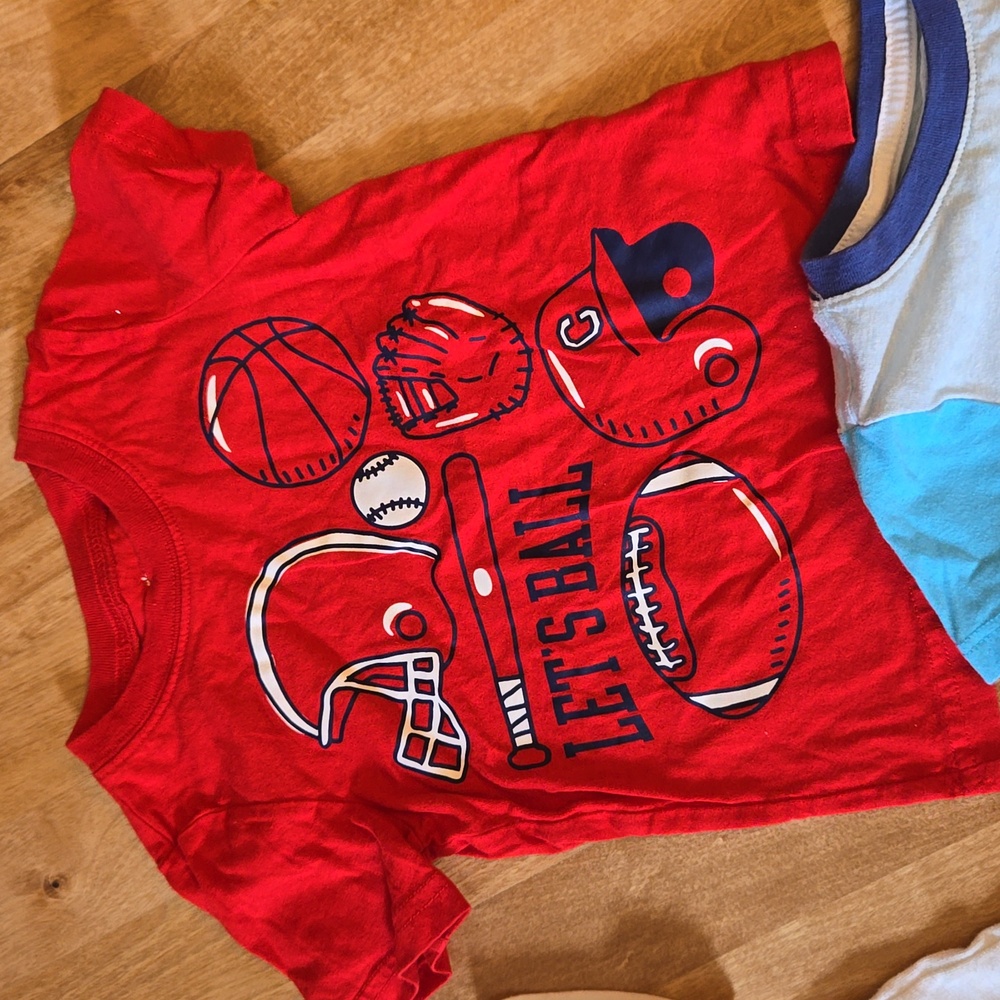 A bundle of 18M boys play clothes - Picture 5 of 10